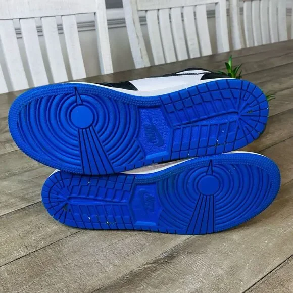 Nike Air Jordan 1 Royal Toe Retro High OG Blue Sneakers 2020 Women’s Size 8 - Picture 6 of 6